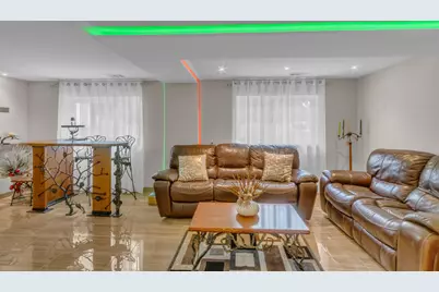 17W544 Sutton Place, Darien, IL 60561 - Photo 11