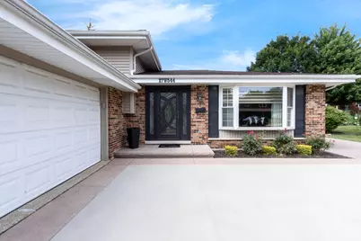 17W544 Sutton Place, Darien, IL 60561 - Photo 35
