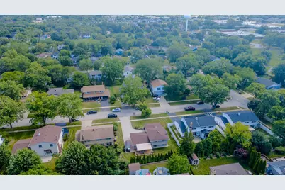 17W544 Sutton Place, Darien, IL 60561 - Photo 43