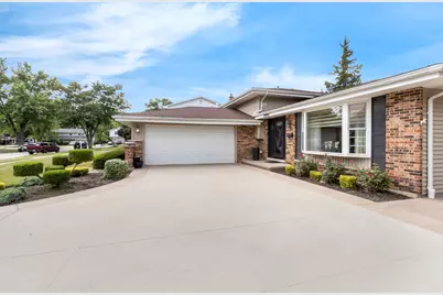 17W544 Sutton Place, Darien, IL 60561 - Photo 33
