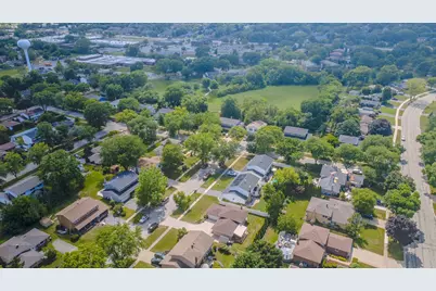 17W544 Sutton Place, Darien, IL 60561 - Photo 47
