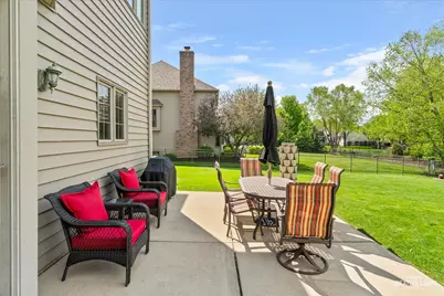 614 Pine Street, Sugar Grove, IL 60554 - Photo 31
