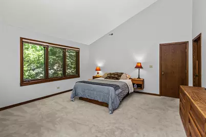 4529 W Columbia Avenue, Lincolnwood, IL 60712 - Photo 17