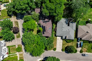 4529 W Columbia Ave, Lincolnwood, IL 60712 - Photo 43