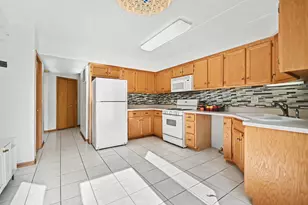 8650 Laporte Ave, Burbank, IL 60459 - Photo 7