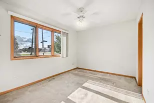 8650 Laporte Ave, Burbank, IL 60459 - Photo 9