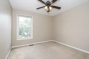 1063 Hampton Harbor, Schaumburg, IL 60193 - Photo 19