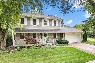 4030 N Parkside Drive, Hoffman Estates, IL 60192 - Photo 1