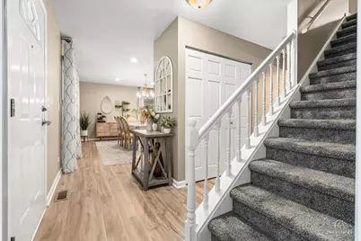 4030 N Parkside Drive, Hoffman Estates, IL 60192 - Photo 5