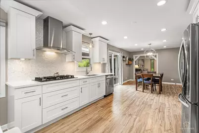 4030 N Parkside Drive, Hoffman Estates, IL 60192 - Photo 13
