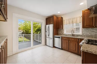 2659 Lincolnwood Drive, Evanston, IL 60201 - Photo 5