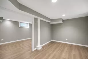 2659 Lincolnwood Dr, Evanston, IL 60201 - Photo 13