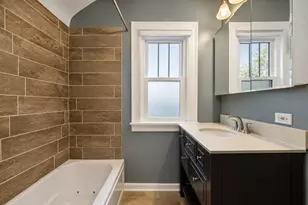 2659 Lincolnwood Dr, Evanston, IL 60201 - Photo 11