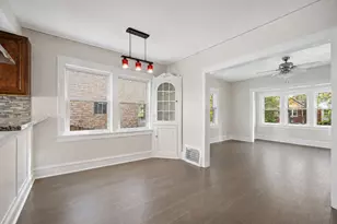 2659 Lincolnwood Dr, Evanston, IL 60201 - Photo 7
