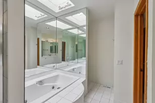 1133 W Cornelia Ave, Chicago, IL 60657 - Photo 17