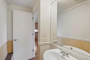 1133 W Cornelia Ave, Chicago, IL 60657 - Photo 35
