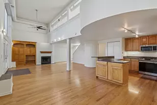 1133 W Cornelia Ave, Chicago, IL 60657 - Photo 3