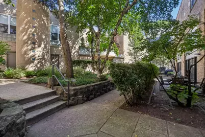 1133 W Cornelia Avenue #B, Chicago, IL 60657 - Photo 11