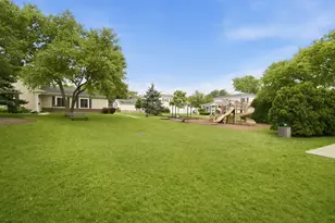 1306 Cove Dr, Prospect Heights, IL 60070 - Photo 15