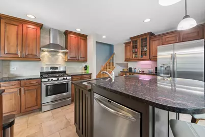 725 Buffalo Circle, Carol Stream, IL 60188 - Photo 7