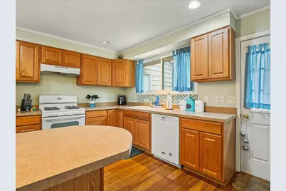 4210 Buckingham Drive, Rockford, IL 61107 - Photo 11