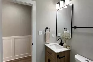 317 S 11th Ave, Maywood, IL 60153 - Photo 9