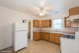 5639 N Karlov Ave, Chicago, IL 60646 - Photo 7