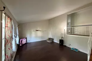 360 Tee Ln, Carpentersville, IL 60110 - Photo 23
