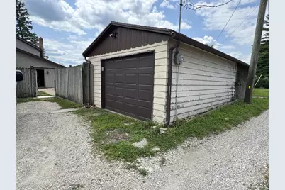 1521 1st Street, Peru, IL 61354 - Photo 13