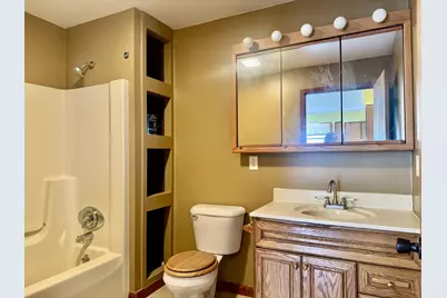 1521 1st Street, Peru, IL 61354 - Photo 9