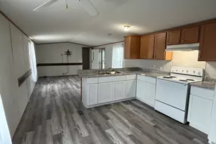 16 W Wasson Rd, Amboy, IL 61310 - Photo 3