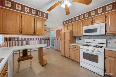 3717 Grandmore Avenue, Gurnee, IL 60031 - Photo 9