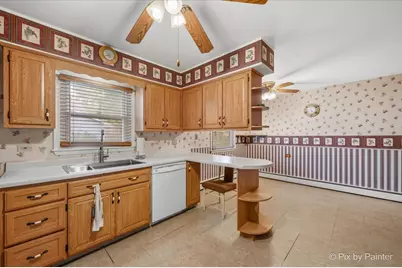 3717 Grandmore Avenue, Gurnee, IL 60031 - Photo 11