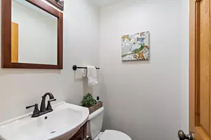 1395 Oakland Dr, Sycamore, IL 60178 - Photo 19