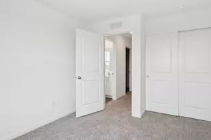 2475 Barbera Dr, Oswego, IL 60543 - Photo 13