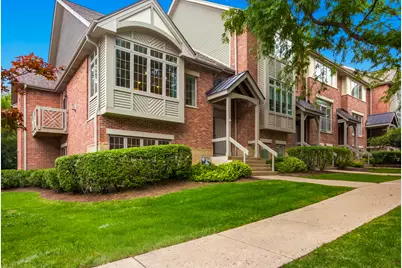60 E Hattendorf Avenue, Roselle, IL 60172 - Photo 1