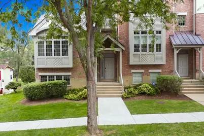 60 E Hattendorf Avenue, Roselle, IL 60172 - Photo 3