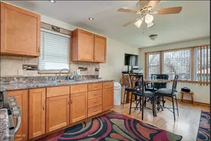 8240 S Woodlawn Ave, Chicago, IL 60619 - Photo 3