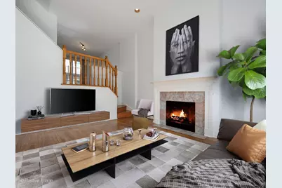 3643 W Cornelia Avenue #B, Chicago, IL 60618 - Photo 3