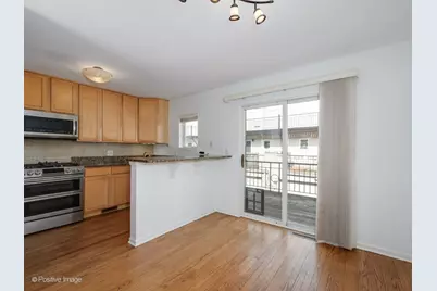 3643 W Cornelia Avenue #B, Chicago, IL 60618 - Photo 11
