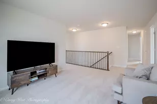 335 N Aspen Dr, Cortland, IL 60112 - Photo 21