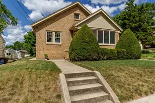 626 Smith Ave, Rockford, IL 61107 - Photo 1