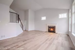 359 N Aspen Dr, Cortland, IL 60112 - Photo 15