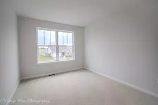 359 N Aspen Dr, Cortland, IL 60112 - Photo 35