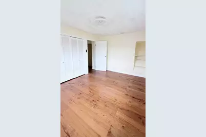 2821 W 102nd Street SW, Evergreen Park, IL 60805 - Photo 5