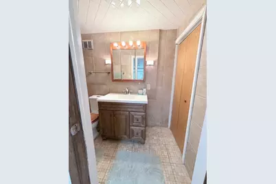 2821 W 102nd Street SW, Evergreen Park, IL 60805 - Photo 11