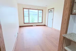 2821 W 102nd Street SW, Evergreen Park, IL 60805 - Photo 7