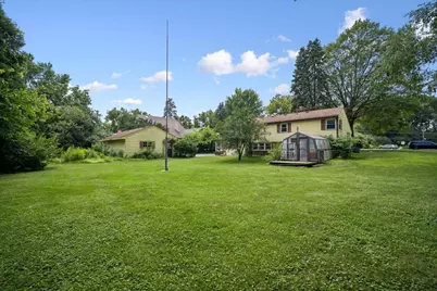 2460 S Benton Street, Rolling Meadows, IL 60008 - Photo 15