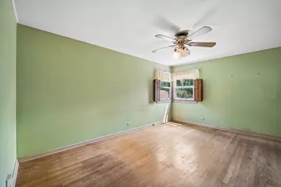 2460 S Benton Street, Rolling Meadows, IL 60008 - Photo 7