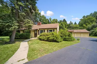 2460 S Benton Street, Rolling Meadows, IL 60008 - Photo 1